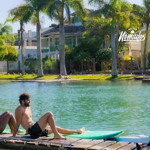 https://nomades-coliving.santa-catarina-brasil.com